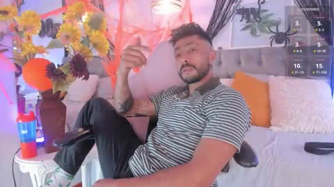 Snapshot of tom_cooper_1 chatting on 16, 10, 2025 Master of pleasure online show from 16, 10, 2025