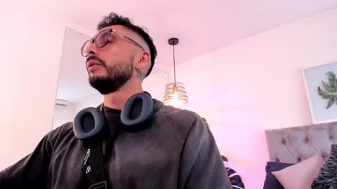 Snapshot of tom_cooper_1 chatting on 7, 11, 2025 Master of pleasure online show from 7, 11, 2025