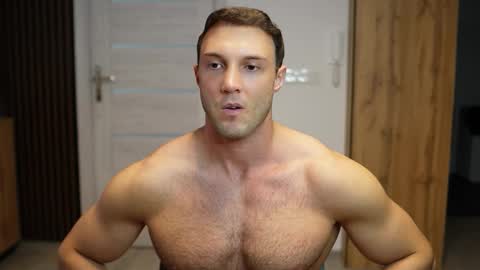 Snapshot of tom_fordd chatting on 13, 9, 2025 Tom online show from 13, 9, 2025