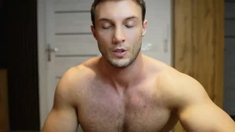 Snapshot of tom_fordd chatting on 19, 9, 2025 Tom online show from 19, 9, 2025