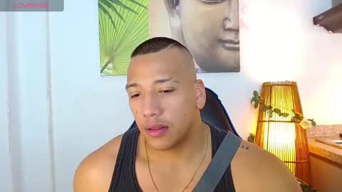 Tom muscle1 online show from 22, 1, 2025