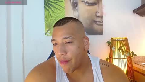 Tom muscle1 online show from 1, 3, 2025