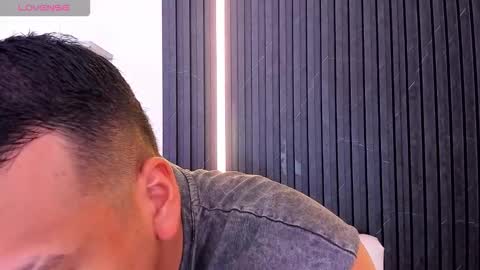 Tom muscle1 online show from 23, 10, 2025