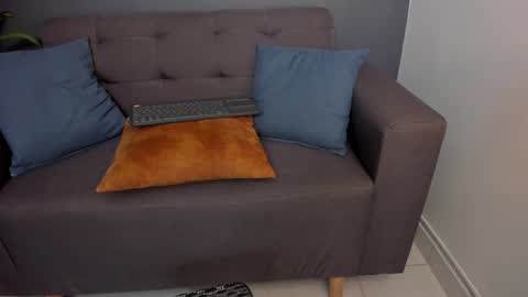 Tom Sin online show from 6, 12, 2024