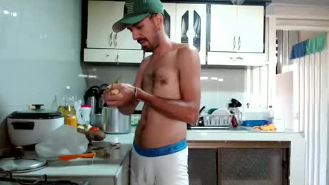 tomas gerauld. make me happy with 10000 tokens online show from 23, 1, 2025