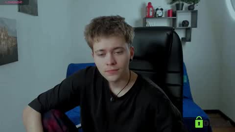 Snapshot of tomas_norton chatting on 17, 12, 2025 tomas_norton online show from 17, 12, 2025