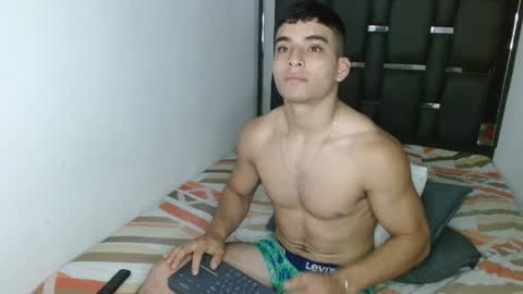 Snapshot of tomaz_18 chatting on 19, 4, 2026 tomaz_18 online show from 19, 4, 2026
