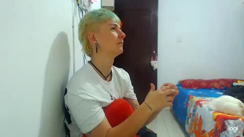 Snapshot of tomboyblue chatting on 4, 12, 2024 Blue online show from 4, 12, 2024