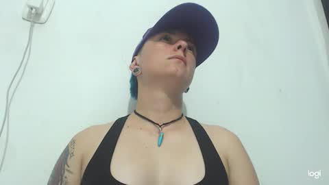 Snapshot of tomboyblue chatting on 10, 1, 2025 Blue online show from 10, 1, 2025