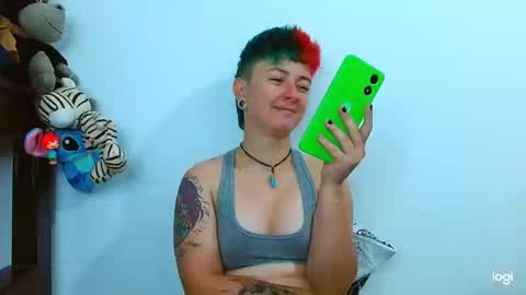Snapshot of tomboyblue chatting on 19, 2, 2025 Blue online show from 19, 2, 2025