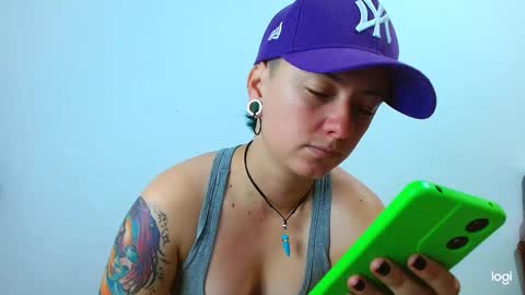 Snapshot of tomboyblue chatting on 20, 2, 2025 Blue online show from 20, 2, 2025