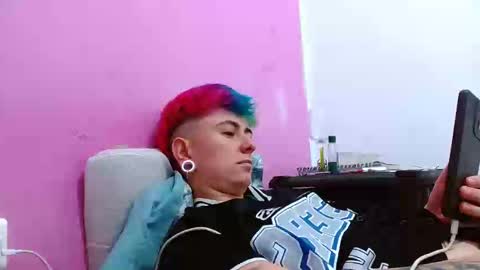 Snapshot of tomboyblue chatting on 19, 9, 2025 Blue online show from 19, 9, 2025