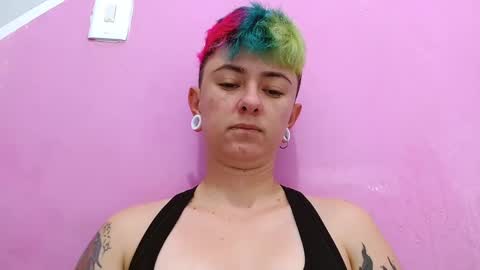 Snapshot of tomboyblue chatting on 26, 9, 2025 Blue online show from 26, 9, 2025