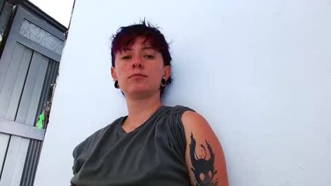 Blue online show from 25, 4, 2026