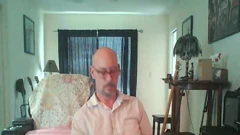 Snapshot of tomcatsawyer chatting on 1, 8, 2026 sirmuggsalot online show from 1, 8, 2026