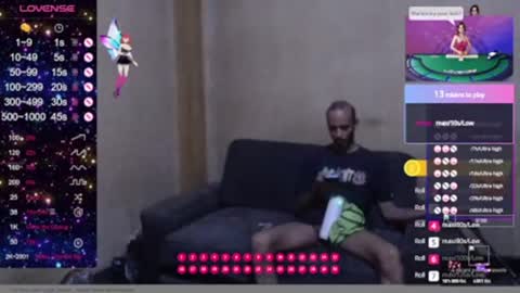 Snapshot of tomeliviathan chatting on 17, 11, 2025 to me liviathan online show from 17, 11, 2025