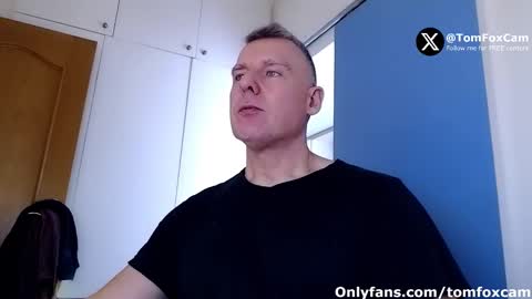 Snapshot of tomfoxcam chatting on 1, 11, 2025 Tom Fox online show from 1, 11, 2025