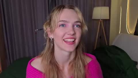 Snapshot of tomikavilandre chatting on 2, 7, 2026 Lana online show from 2, 7, 2026
