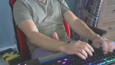 Snapshot of tomin3m chatting on 28, 12, 2024 tomin3m online show from 28, 12, 2024