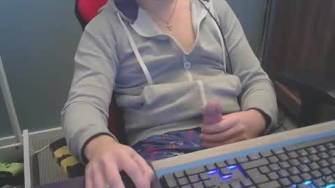 Snapshot of tomin3m chatting on 11, 1, 2025 tomin3m online show from 11, 1, 2025