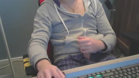 Snapshot of tomin3m chatting on 22, 2, 2025 tomin3m online show from 22, 2, 2025