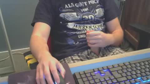 Snapshot of tomin3m chatting on 23, 2, 2025 tomin3m online show from 23, 2, 2025