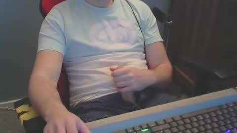 Snapshot of tomin3m chatting on 24, 2, 2025 tomin3m online show from 24, 2, 2025