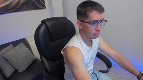 Snapshot of tommas_johnson chatting on 22, 2, 2026 Tomas online show from 22, 2, 2026