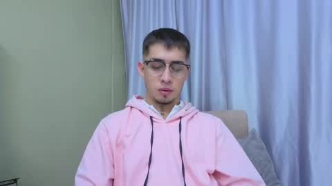 Snapshot of tommas_johnson chatting on 3, 5, 2026 Tomas online show from 3, 5, 2026