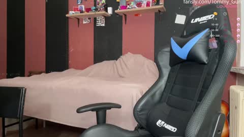 Tommy and Katana online show from 18, 12, 2024