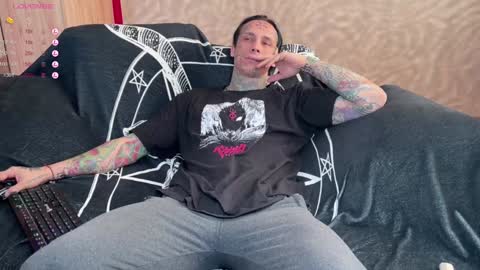 Tommy and Katana online show from 8, 2, 2025