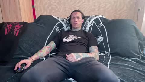 Tommy and Katana online show from 28, 2, 2025