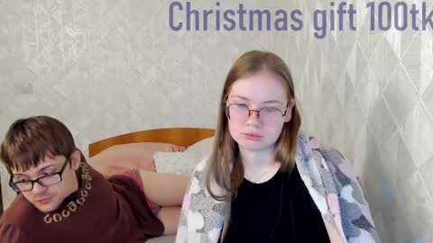 Snapshot of tommy_and_katie chatting on 25, 12, 2024 Tommy loves Katie online show from 25, 12, 2024