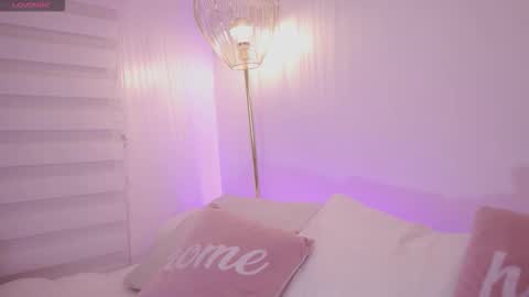 Blue  online show from 24, 2, 2026