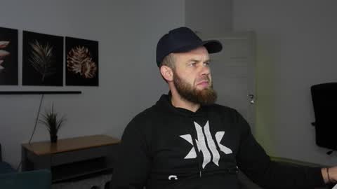 Snapshot of tommy_burnzzz chatting on 1, 12, 2025 tommy burnzzz online show from 1, 12, 2025