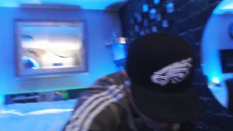 Snapshot of tommy_knuckles chatting on 6, 11, 2025 Tommy online show from 6, 11, 2025