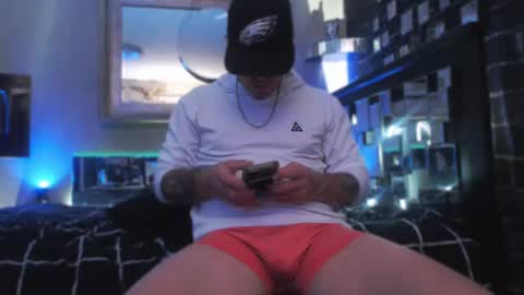 Snapshot of tommy_knuckles chatting on 16, 11, 2025 Tommy online show from 16, 11, 2025