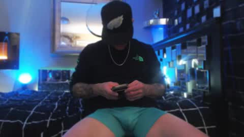 Snapshot of tommy_knuckles chatting on 22, 11, 2025 Tommy online show from 22, 11, 2025