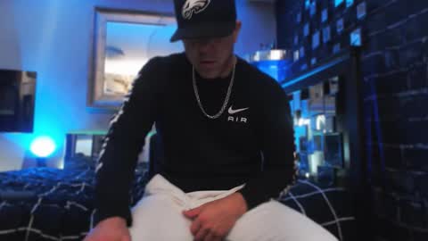 Snapshot of tommy_knuckles chatting on 30, 11, 2025 Tommy online show from 30, 11, 2025