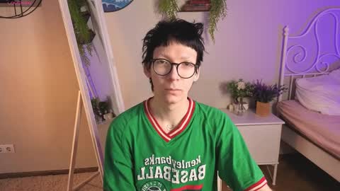 tommy_stars online show from 2, 4, 2026