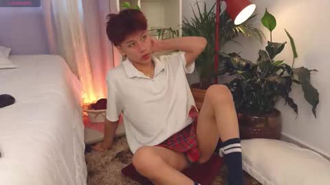 Snapshot of tommyfoxboy chatting on 9, 11, 2025 Tommy Foxboy online show from 9, 11, 2025