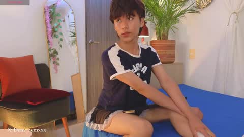 Tommy Foxboy online show from 8, 4, 2026