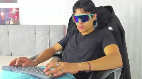 Snapshot of tommyhot7 chatting on 15, 6, 2026 tommyhot7 online show from 15, 6, 2026