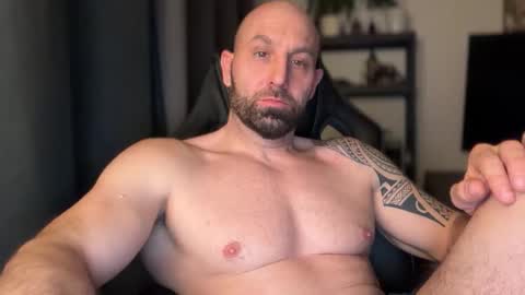 Thomas Fit online show from 11, 3, 2026