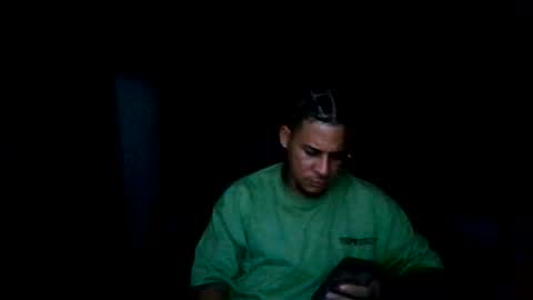 Snapshot of tony19c chatting on 22, 6, 2026 toni online show from 22, 6, 2026