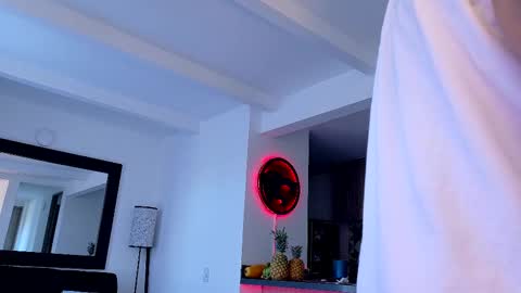 tony muscle1 online show from 25, 10, 2025