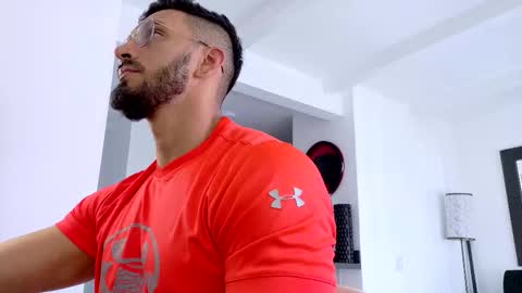 tony muscle1 online show from 16, 3, 2026