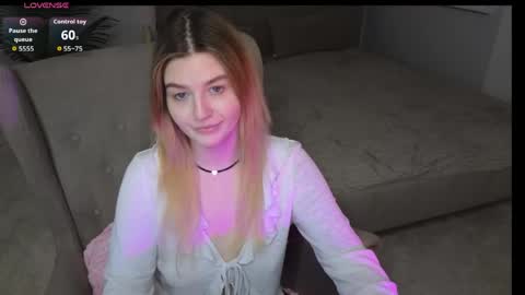 Snapshot of tonyameow chatting on 20, 4, 2026 Tonya online show from 20, 4, 2026