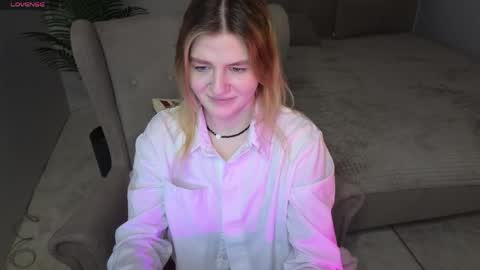 Snapshot of tonyameow chatting on 21, 4, 2026 Tonya online show from 21, 4, 2026
