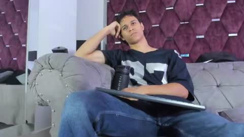 Snapshot of tonybenedetti chatting on 2, 7, 2026 Tony Benedetti online show from 2, 7, 2026